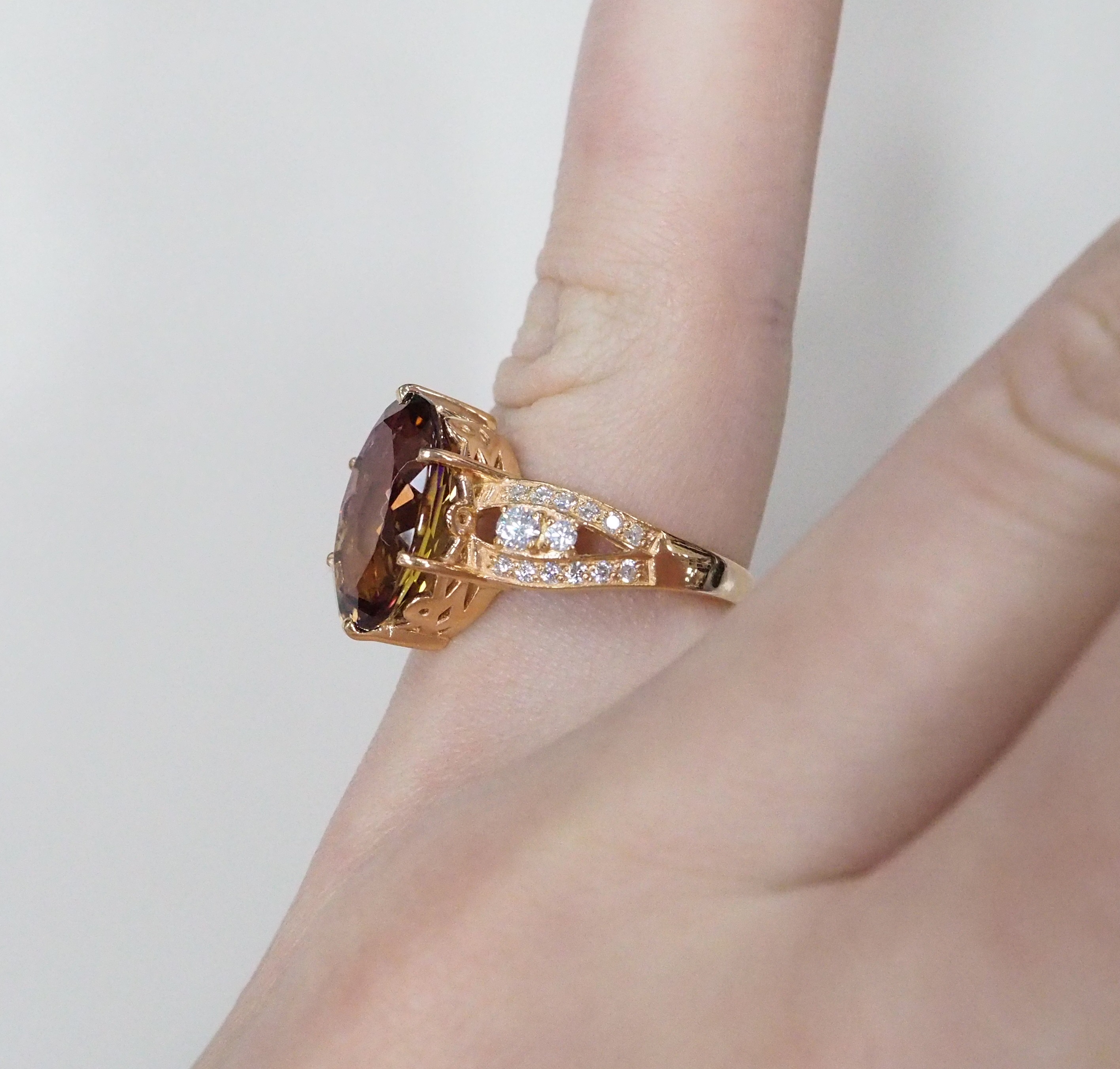 Серебряное кольцо с аметрином